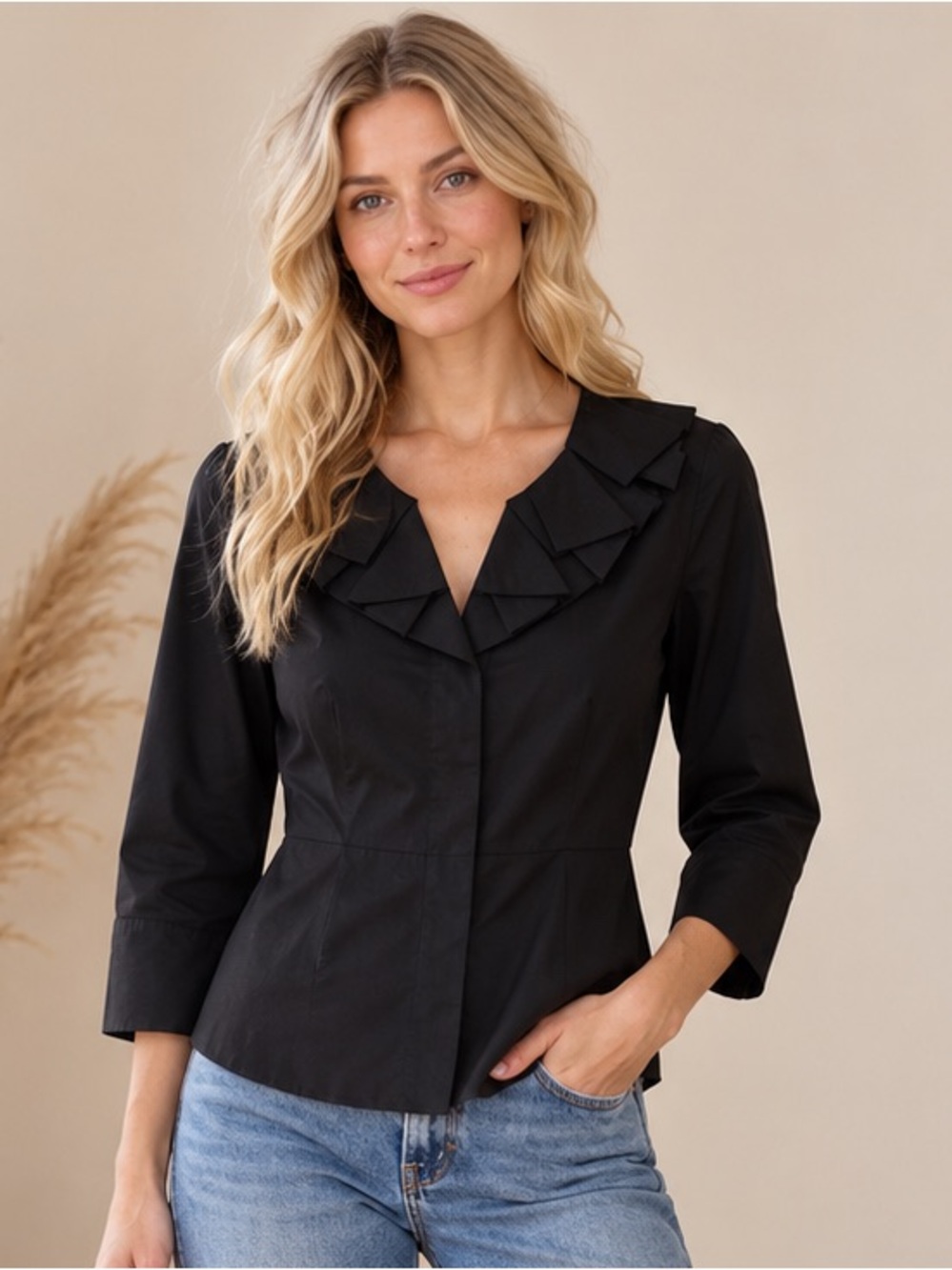 elevenses Black Ruffle-Collar Blazer